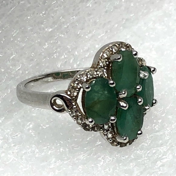 Green Emerald Ring Size 6 Rhodium Over Sterling Silver Ring - Picture 4 of 8